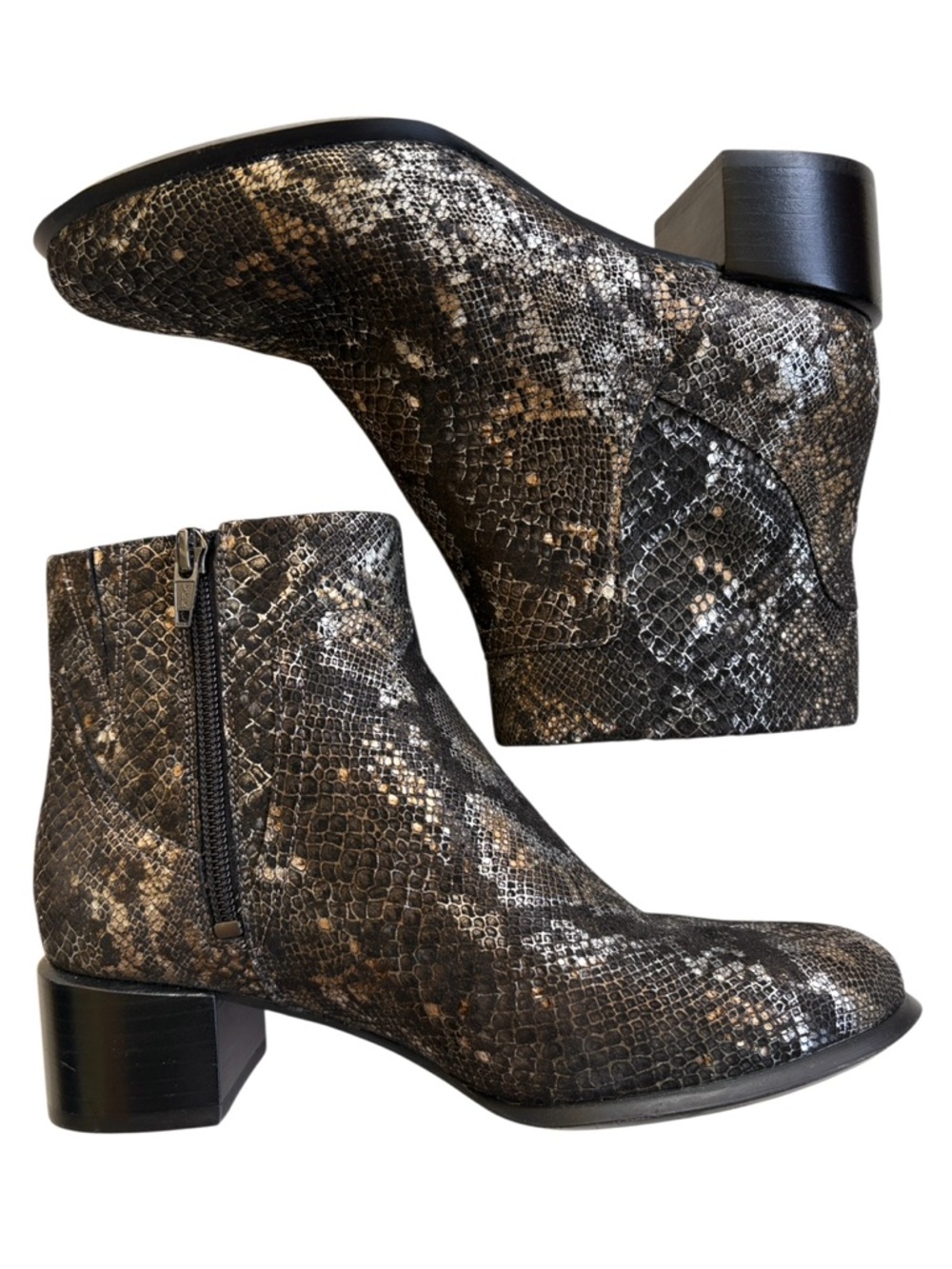 Like New Vionic Leather Kamryn Ankle Boots Snakeskin Size 5